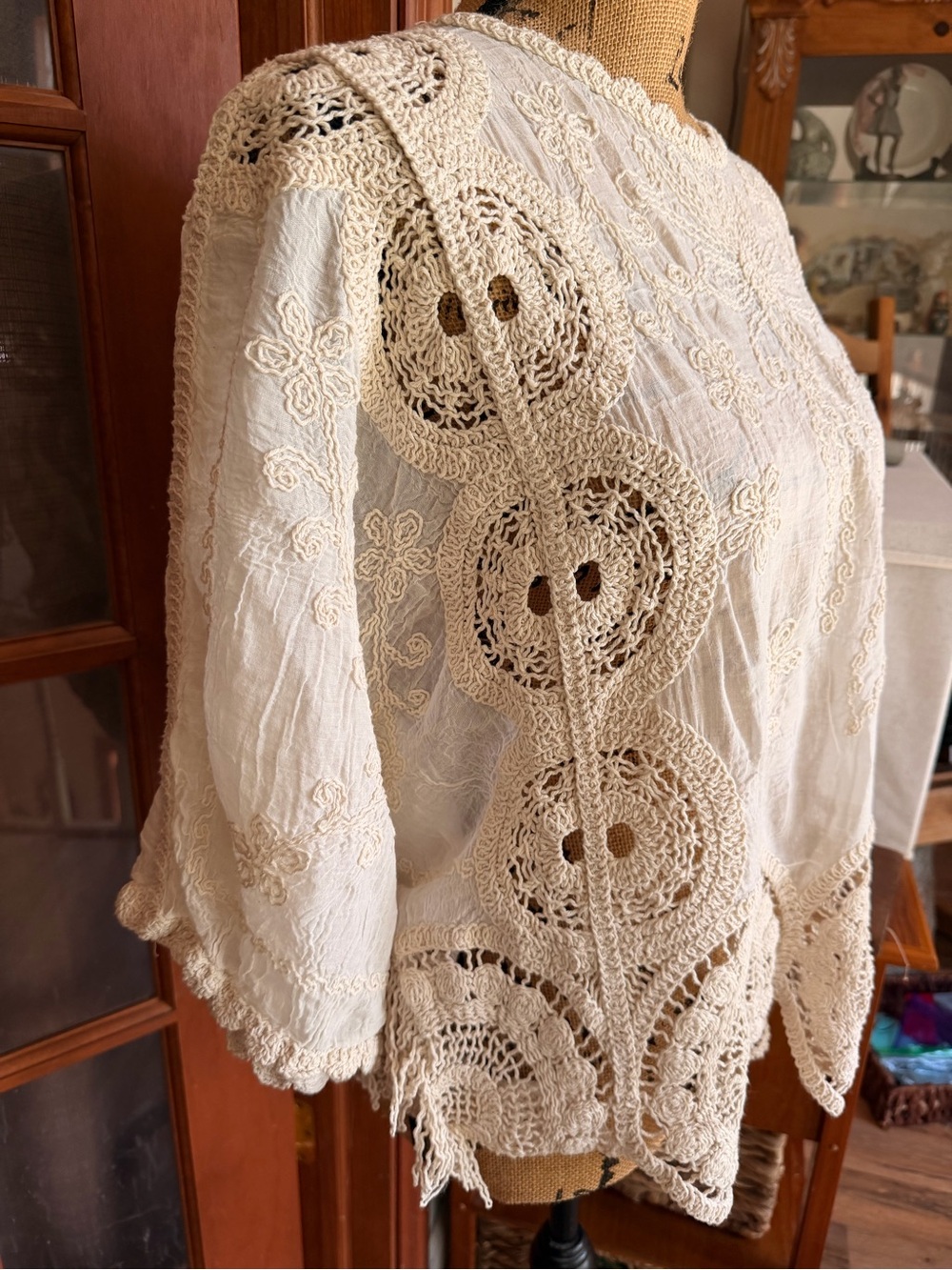 POL Cream Crochet Lace Peasant Blouse - Picture 3 of 6